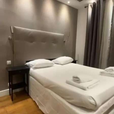 Luxury Flat Champs-élysées Monceau