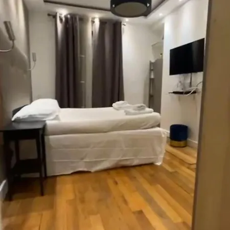 Appartamento Luxury Flat Champs-élysées Monceau Parigi